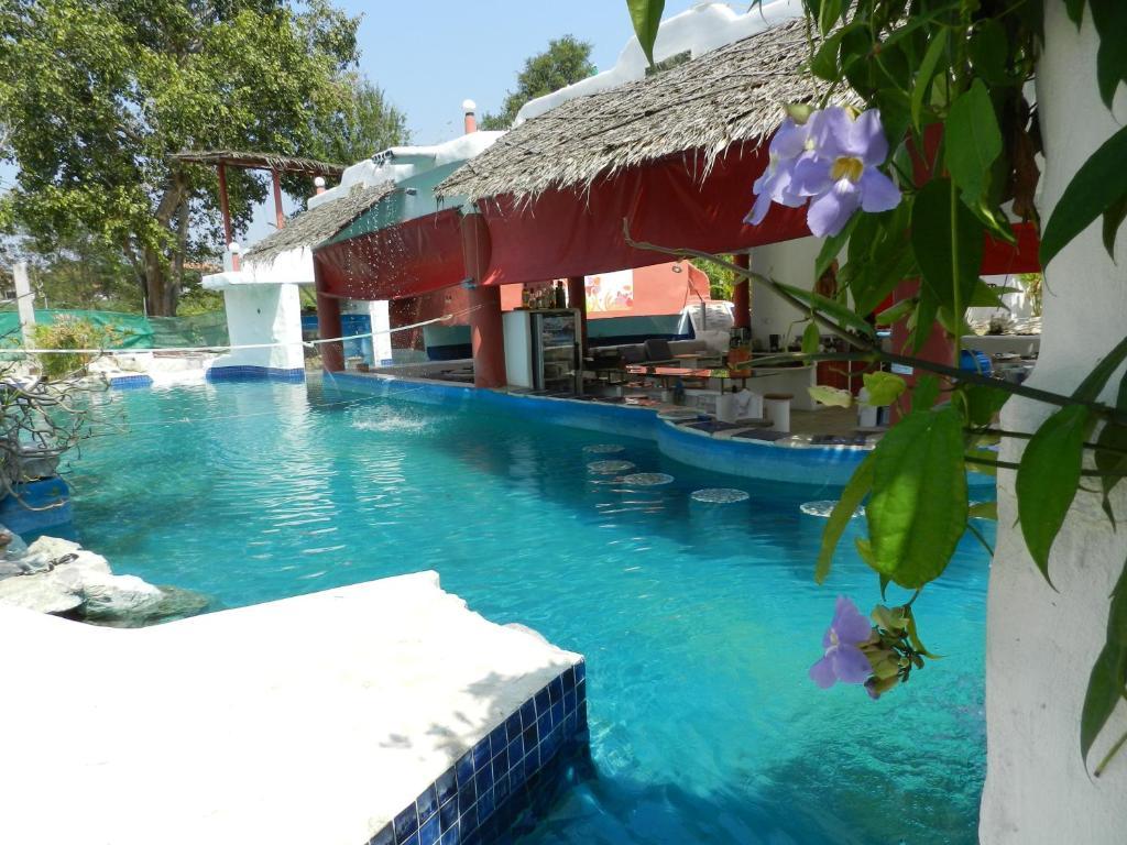 Mirabel Club Resort Jomtien Beach Exterior photo